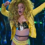 Lady Gaga luce pasadita de kilos