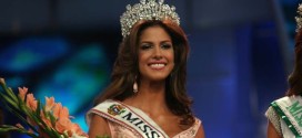 Redes sociales alborotadas por fotos de Miss Venezuela desnuda