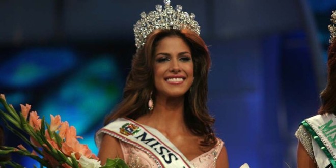 Redes sociales alborotadas por fotos de Miss Venezuela desnuda