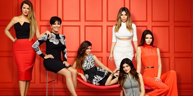 Las hermanas Kardashian y Jenner se pelean por llamar la atención
