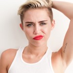 Miley Cyrus se burla de Kim Kardashian y Justin Bieber