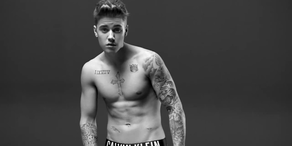 Justin Bieber Esta Enfurecido Por Las Criticas A Sus Fotos Como Modelo De Calvin Klein El Runrun