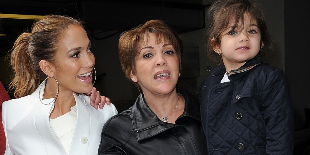 Insólita manera como la mamá de Jennifer López ganó $2.4 millones de dólares