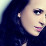 actriz británica que es idéntica a Katy Perry