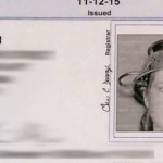 foto de la licencia de conducción con un escurridor de pasta