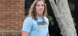 Ahora con el cabello corto, el hijo de Arnold Schwarzenegger, Joseph Baena se parece aún más a su padre