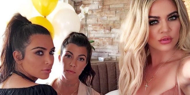 Con Sensuales Y Reveladores Trajes Las Hermanas Kardashian Jenner Celebraron El Cumpleaños De 