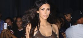 Fotos de Kim Kardashian con un traje transparente y sin sostén durante el concierto de Kanye West